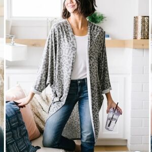 Jodifl Leopard Print Kimono